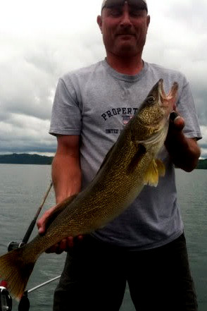 Dale Hollow Trophy Troller  Fishing Tours on Dale Hollow Lake